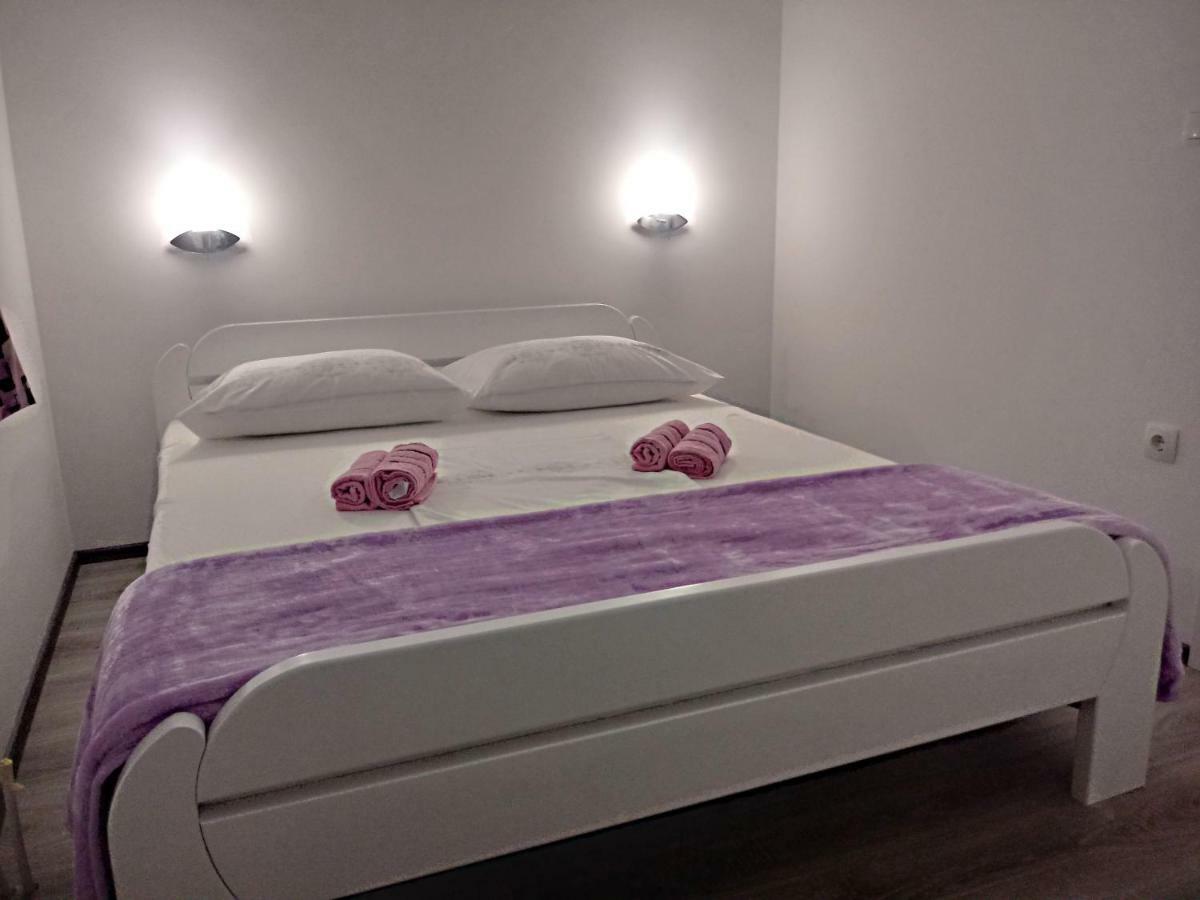 Apartmani Marijana Šibenik Exterior foto